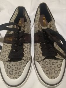 Guess tennis shoes